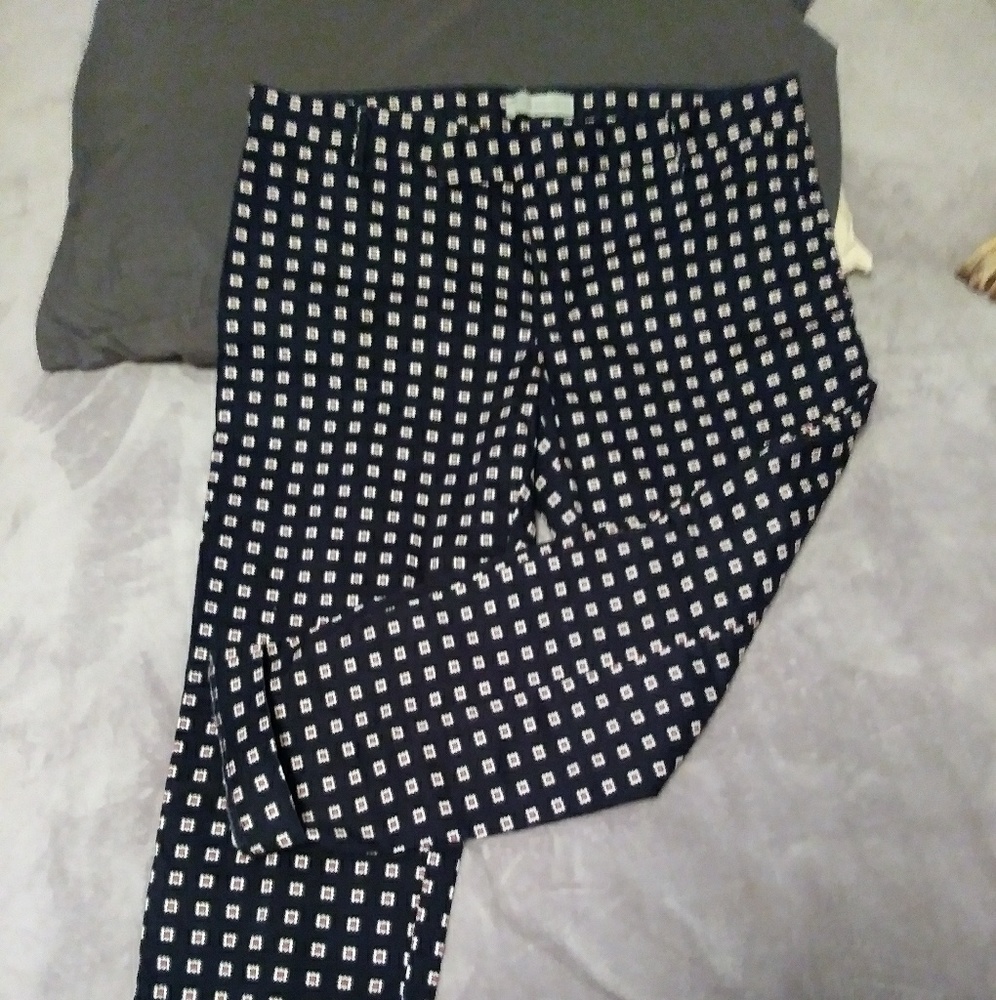 Capri pants